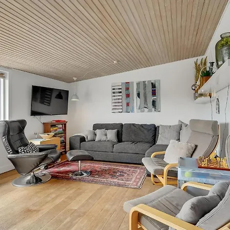 Holiday home In With Wifi *
